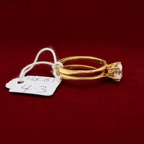 18k wedding & Engagement Ring4.3