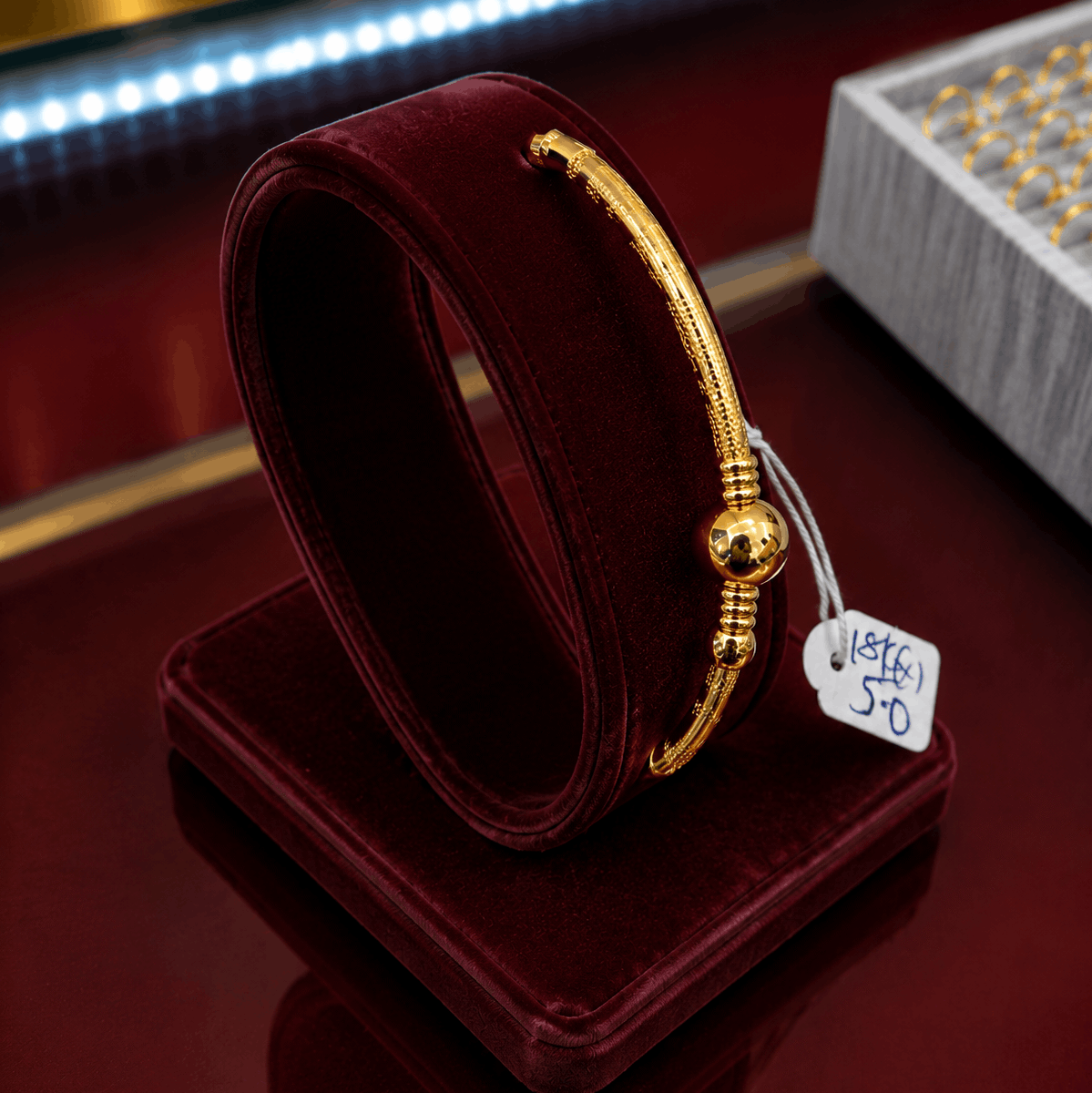 18K Gold Textured Bangle – 5.0g side view