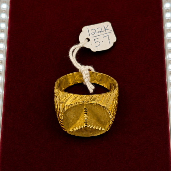 22K Gold Textured Signet Ring – 5.7g
