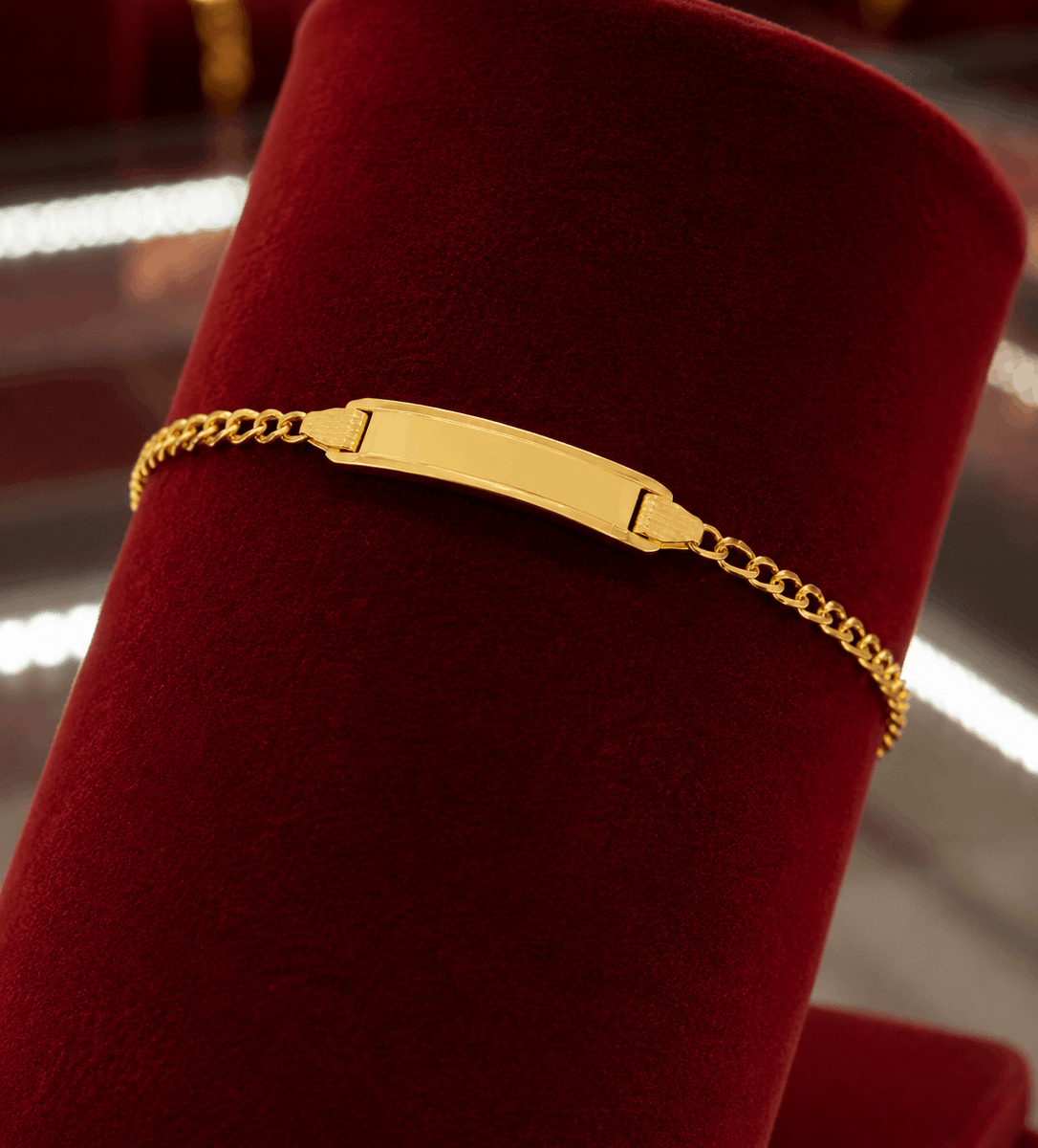 18K yellow gold ID bar bracelet mannequin view