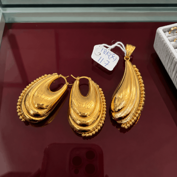 22K Gold Curved Layered Earrings – 11.7g
