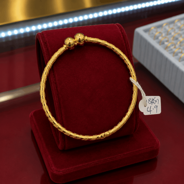 18K Gold Textured Bangle – 4.9g