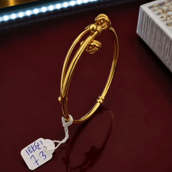 18K Gold Textured Bangle – 7.3g side view