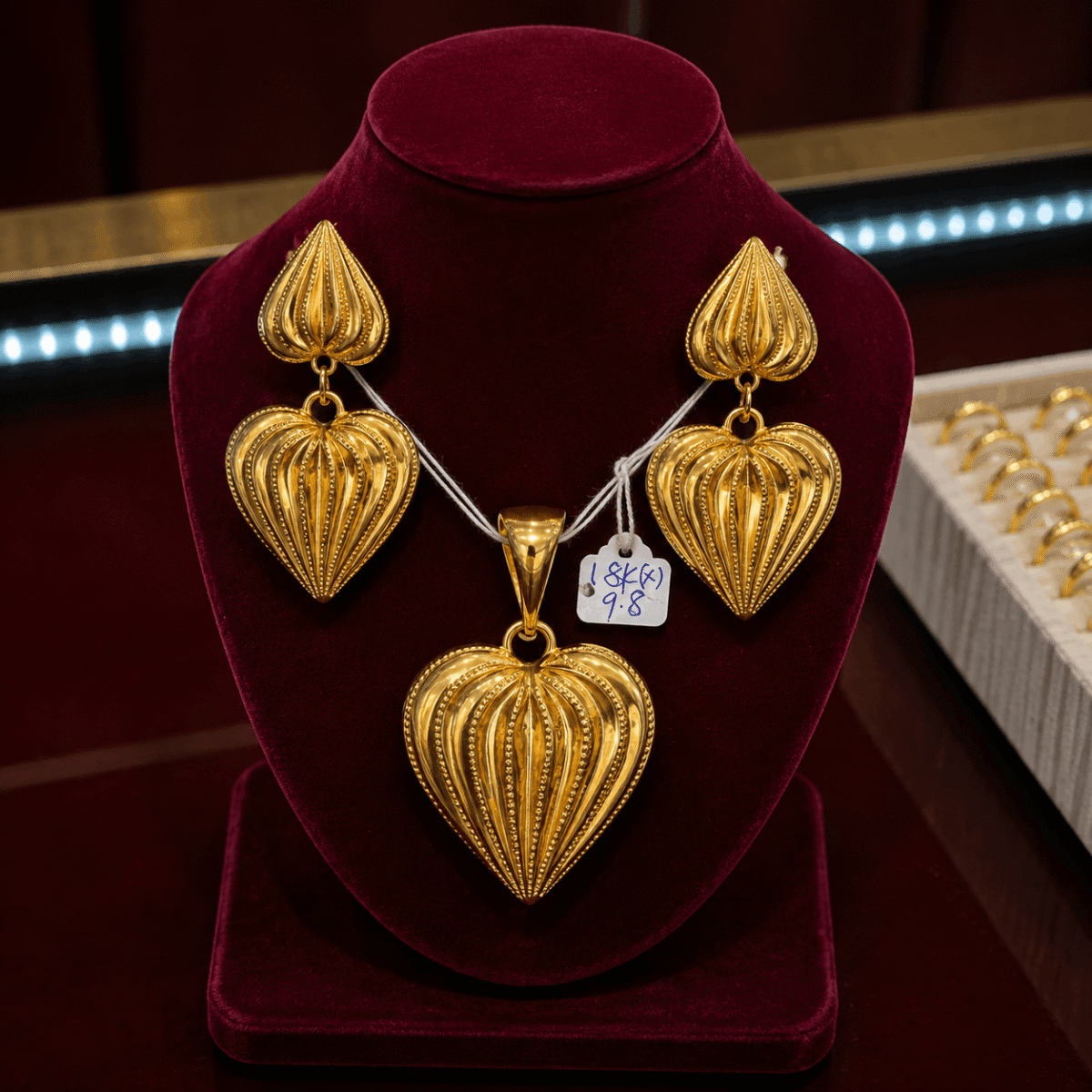 18K Gold Heart Pendant and Earring Set (9.8g
