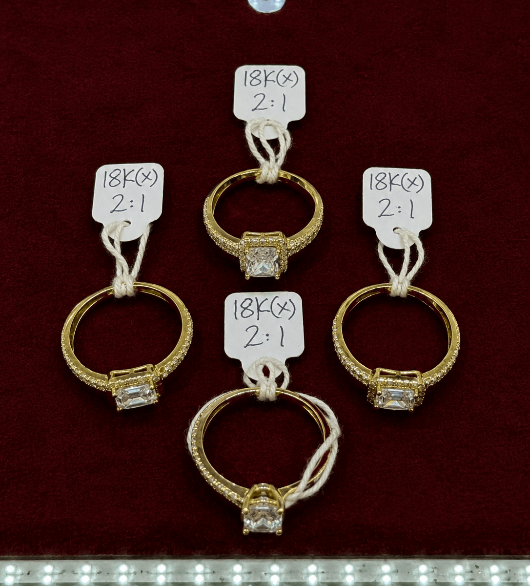 18K Gold Princess-Cut Halo Ring – 2.1g