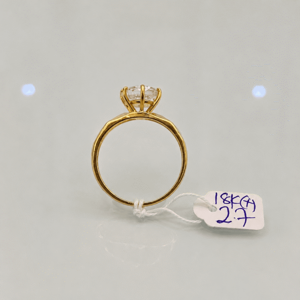 18K Gold Classic Solitaire Ring – 2.7g