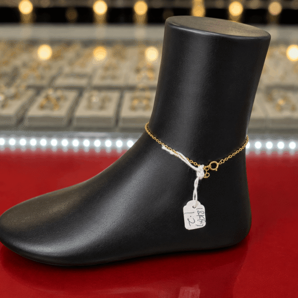 18K Gold Minimalist Chain Anklet – 1.2g side view