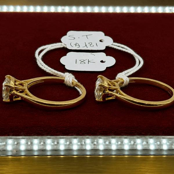 18K Gold Classic Solitaire Ring side view