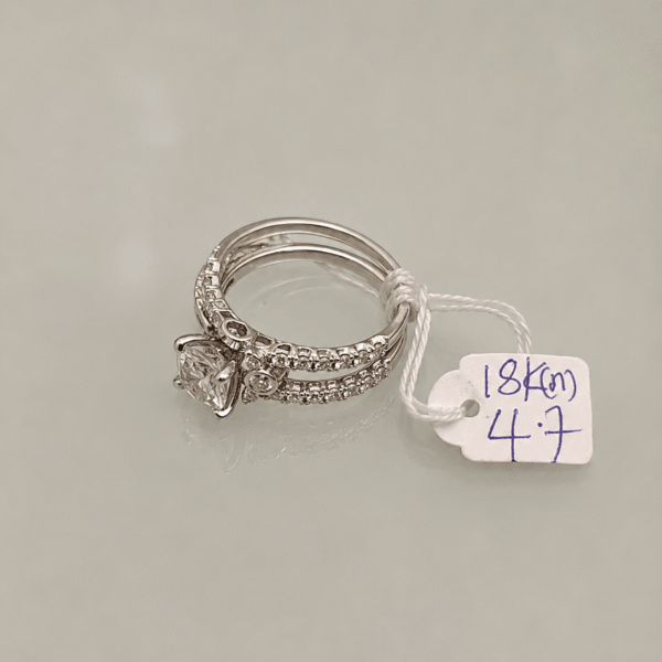 18K Gold Pear Halo Bridal Ring Set – 4.7g