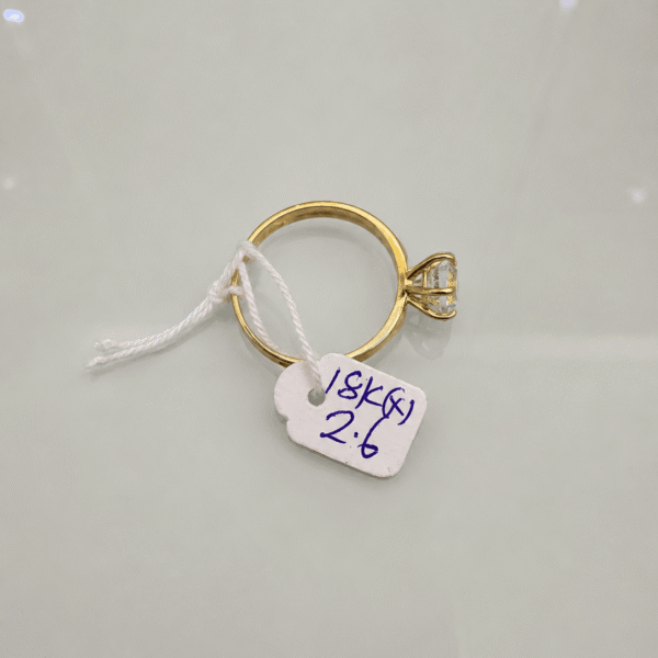 18K Gold Classic Solitaire Ring – 2.6g